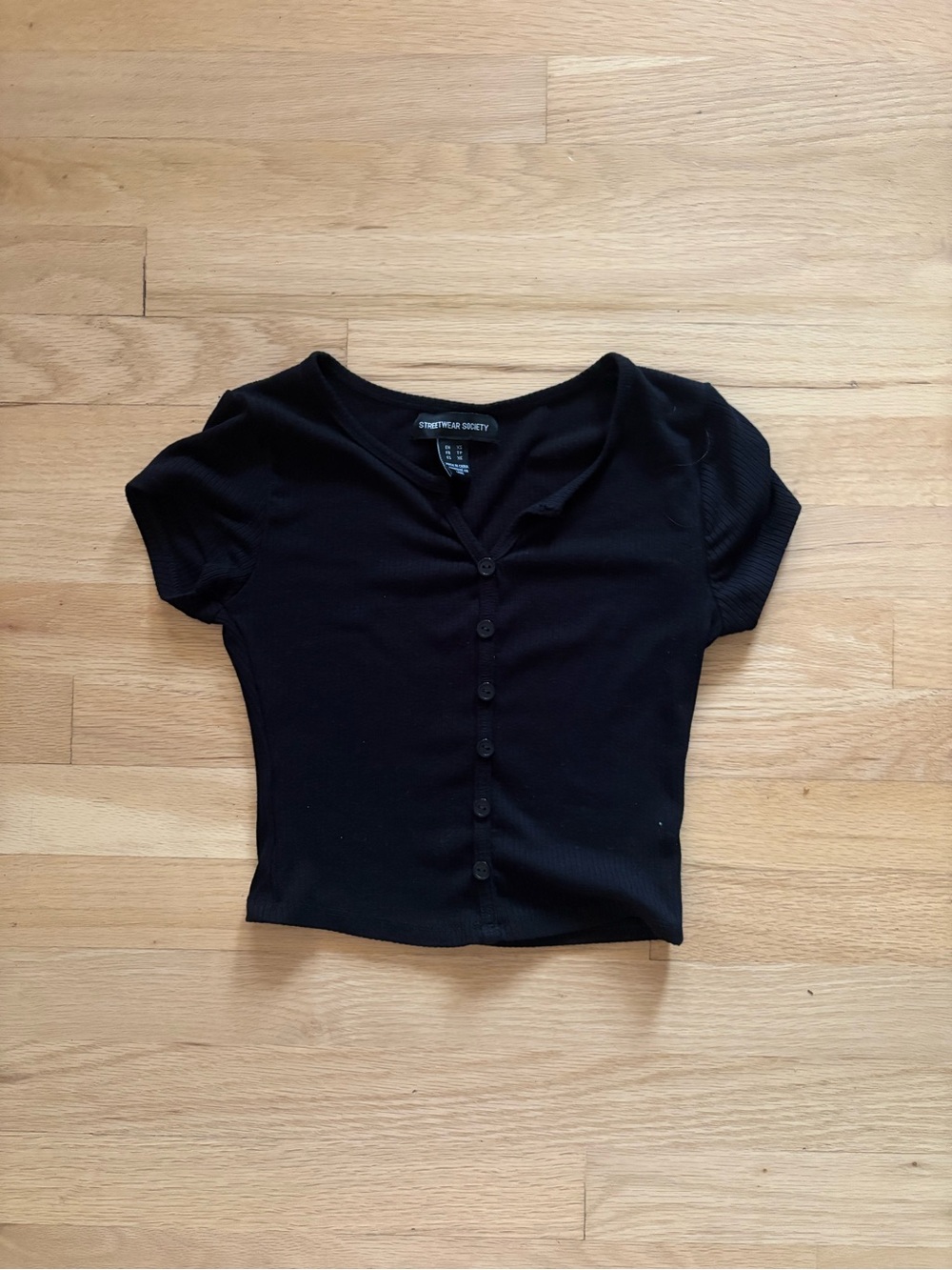 Forever 21 Black Ribbed Button-Front Crop Top